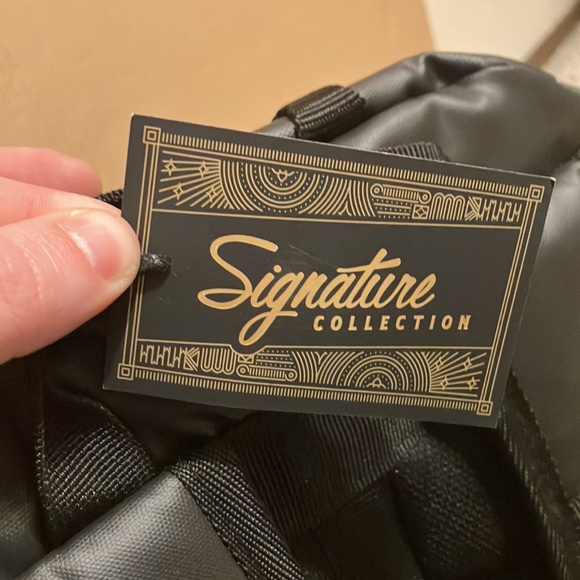 Limited Edition Amazon Utility Backpack - NWT - Picture 4 of 5